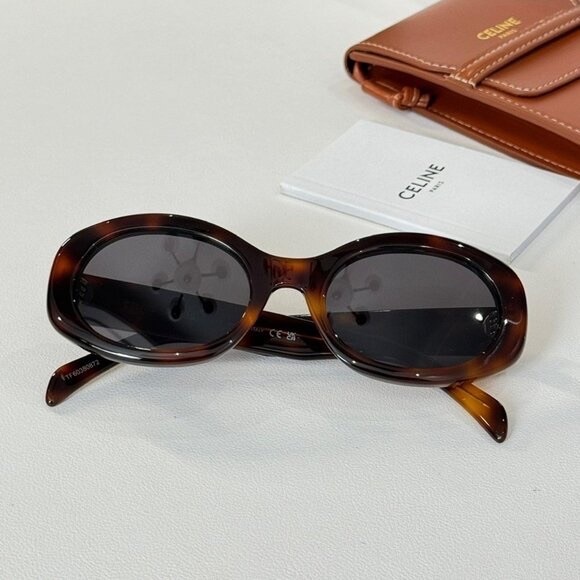 Celine Triomphe Oval Tortoise Sunglasses - Picture 3 of 6